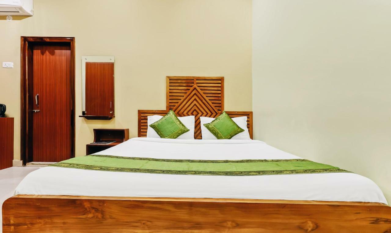 Treebo Trend Prabash Atithi Griha Hotell Guwahati Exteriör bild