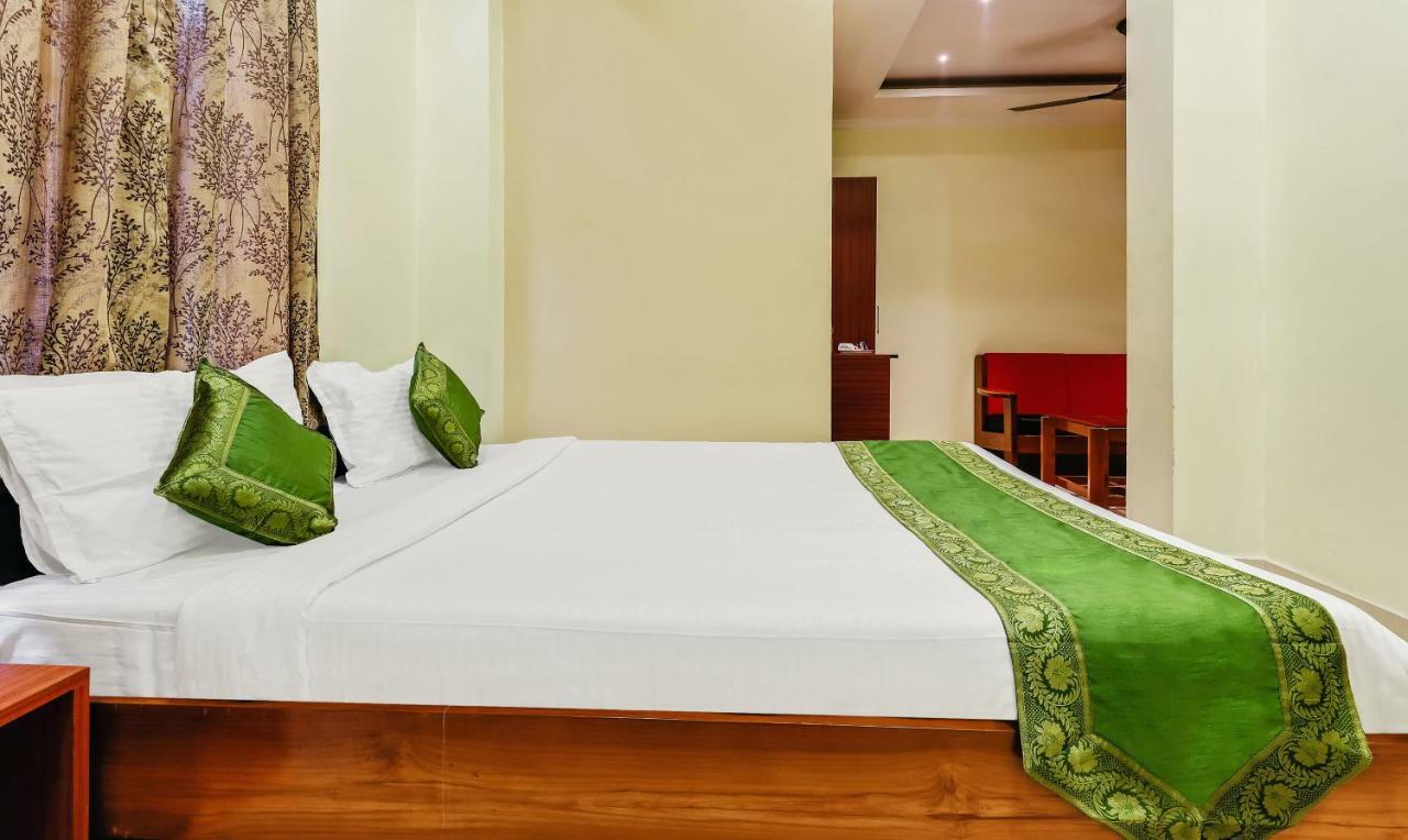 Treebo Trend Prabash Atithi Griha Hotell Guwahati Exteriör bild