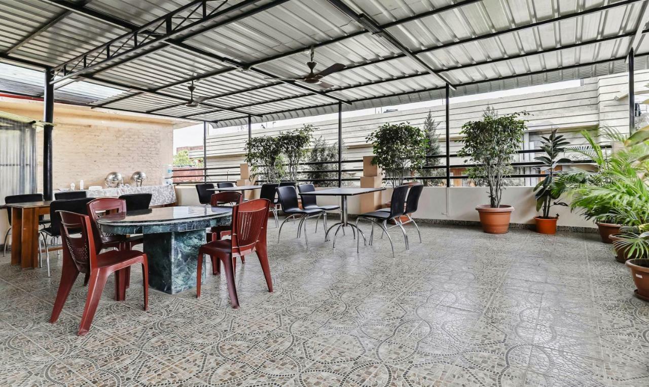 Treebo Trend Prabash Atithi Griha Hotell Guwahati Exteriör bild